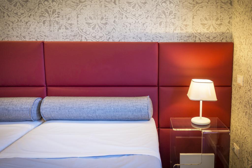 Residenza Monfy Hotell Rom Exteriör bild